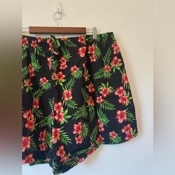 Lane Bryant Hawaiian Tropical Floral Lightweight Loungwear Shorts Size 3X NWOT - Picture 2 of 8